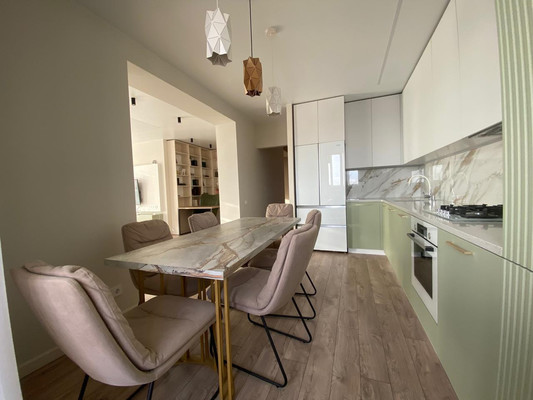 Продам трехкомнатную (3-комн.) квартиру, Строителей ул, 43, Йошкар-Ола г