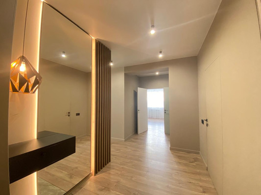 Продам трехкомнатную (3-комн.) квартиру, Строителей ул, 43, Йошкар-Ола г