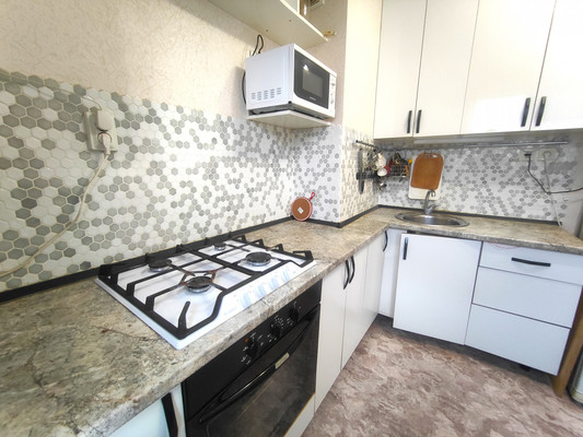 Продам однокомнатную (1-комн.) квартиру, 13-й Квартал ул, 6А, Куюки д