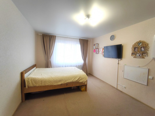 Продам однокомнатную (1-комн.) квартиру, 13-й Квартал ул, 6А, Куюки д