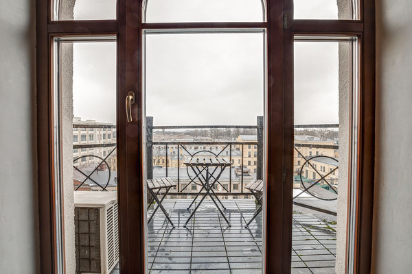 Продам многокомнатную квартиру, 9-я Советская ул, 5, Санкт-Петербург г