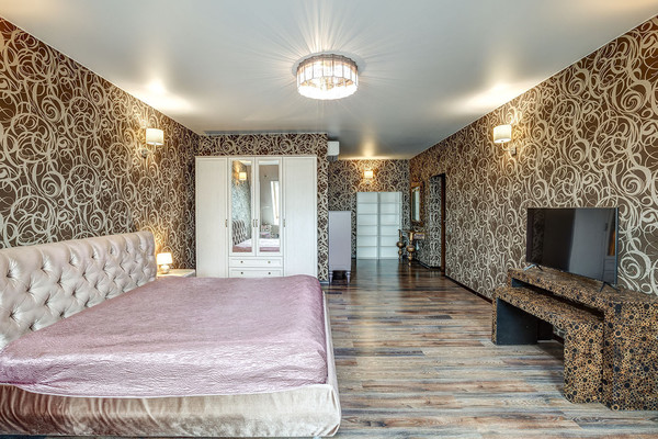 Продам многокомнатную квартиру, 9-я Советская ул, 5, Санкт-Петербург г