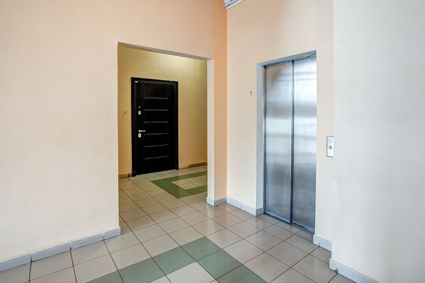 Продам многокомнатную квартиру, 9-я Советская ул, 5, Санкт-Петербург г