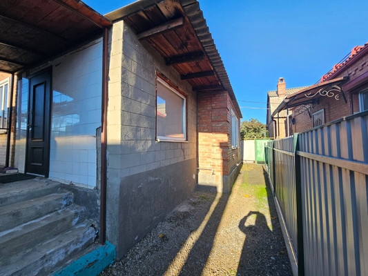 Продам дом, Севастопольская ул, 57, Батайск г, 0 км от города