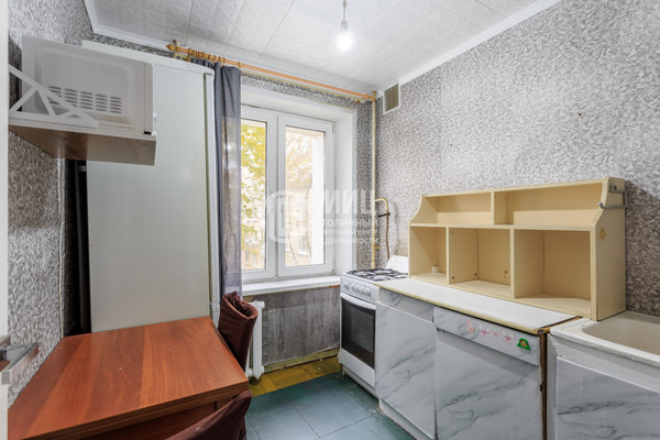 Продам однокомнатную (1-комн.) квартиру, Матроса Железняка б-р, 35, Москва г