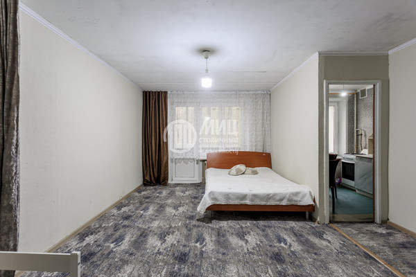 Продам однокомнатную (1-комн.) квартиру, Матроса Железняка б-р, 35, Москва г