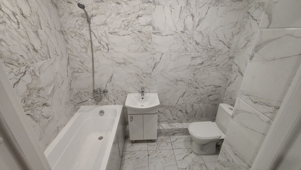 Продам двухкомнатную (2-комн.) квартиру, Светлая ул, 17к70, Засечное с