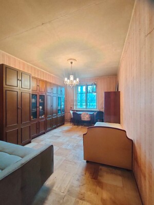 Продам двухкомнатную (2-комн.) квартиру, Адмирала Макарова ул, 13, Москва г