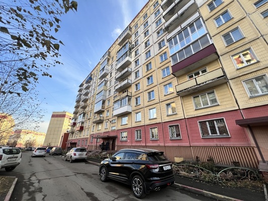 Продам трехкомнатную (3-комн.) квартиру, Рокоссовского (Новоильинский р-н) ул, 37, Новокузнецк г