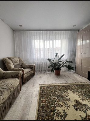 Продам однокомнатную (1-комн.) квартиру, 34-й мкр, 13а, Октябрьский г