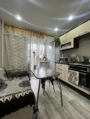 Продам однокомнатную (1-комн.) квартиру, 34-й мкр, 13а, Октябрьский г