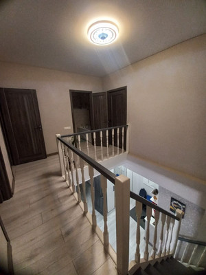 Продам трехкомнатную (3-комн.) квартиру, Парковая ул, 12к1, Белоглинка с