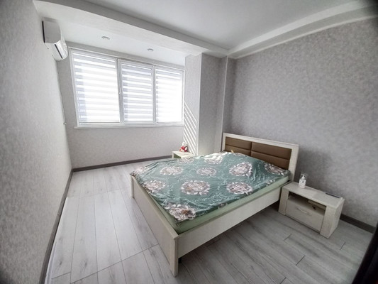 Продам трехкомнатную (3-комн.) квартиру, Парковая ул, 12к1, Белоглинка с