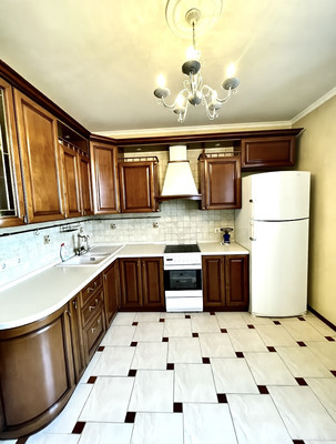 Продам трехкомнатную (3-комн.) квартиру, Подольская ул, 4ка, Северово д