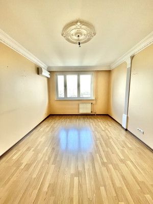 Продам трехкомнатную (3-комн.) квартиру, Подольская ул, 4ка, Северово д