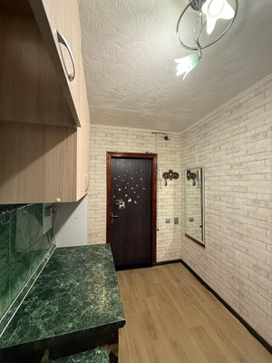 Продам двухкомнатную (2-комн.) квартиру, Лужская ул, 19, Великий Новгород г