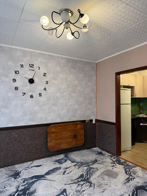 Продам двухкомнатную (2-комн.) квартиру, Лужская ул, 19, Великий Новгород г