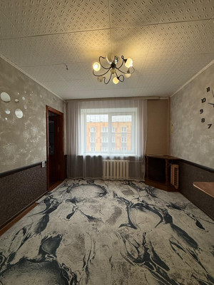 Продам двухкомнатную (2-комн.) квартиру, Лужская ул, 19, Великий Новгород г