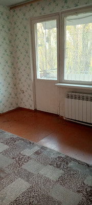 Продам двухкомнатную (2-комн.) квартиру, Домостроителей ул, 37, Воронеж г