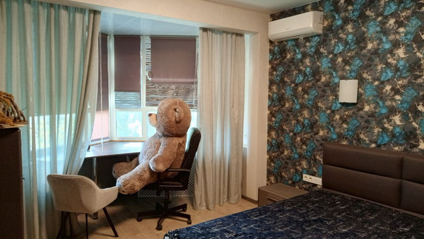 Продам трехкомнатную (3-комн.) квартиру, Победы пр-кт, 211е, Симферополь г