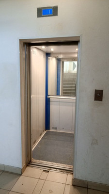 Продам трехкомнатную (3-комн.) квартиру, Победы пр-кт, 211е, Симферополь г