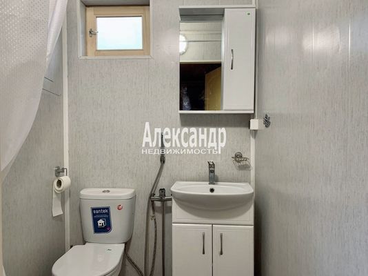 Продам коттедж, Бор д, 140 км от города