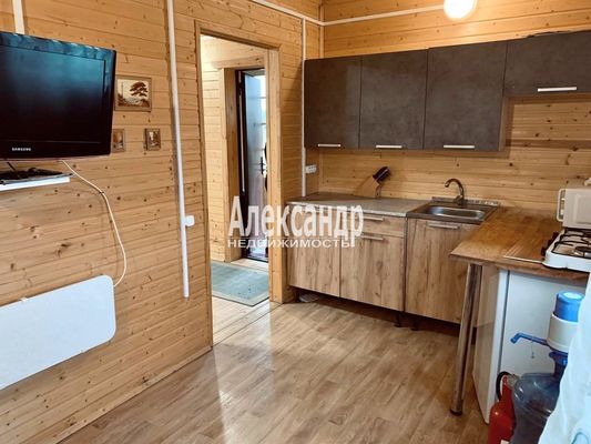 Продам коттедж, Бор д, 140 км от города