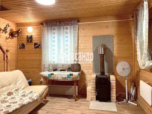 Продам коттедж, Бор д, 140 км от города