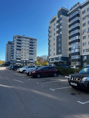 Продам двухкомнатную (2-комн.) квартиру, Индустриальная ул, 28, Симферополь г