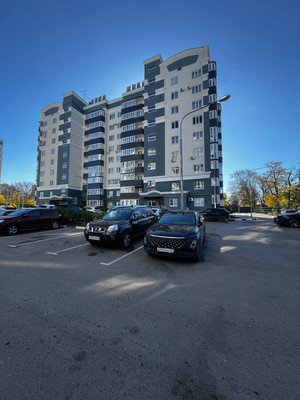 Продам двухкомнатную (2-комн.) квартиру, Индустриальная ул, 28, Симферополь г