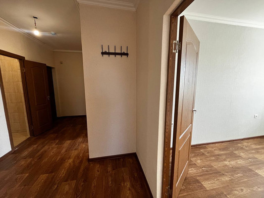 Продам двухкомнатную (2-комн.) квартиру, Индустриальная ул, 28, Симферополь г