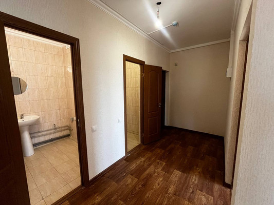 Продам двухкомнатную (2-комн.) квартиру, Индустриальная ул, 28, Симферополь г