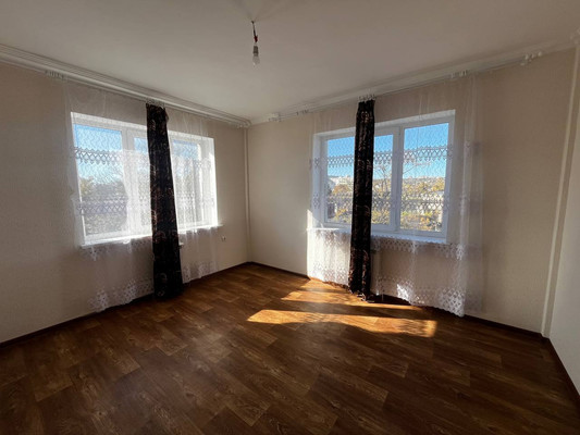 Продам двухкомнатную (2-комн.) квартиру, Индустриальная ул, 28, Симферополь г