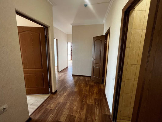 Продам двухкомнатную (2-комн.) квартиру, Индустриальная ул, 28, Симферополь г