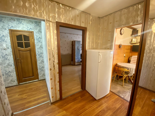 Продам двухкомнатную (2-комн.) квартиру, Пограничная ул, 13к2, Лодейное Поле г