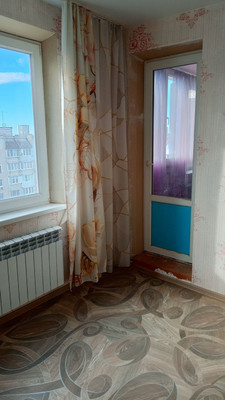 Продам трехкомнатную (3-комн.) квартиру, Балаклавская ул, 67, Симферополь г