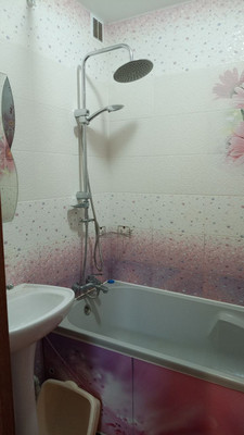 Продам трехкомнатную (3-комн.) квартиру, Балаклавская ул, 67, Симферополь г