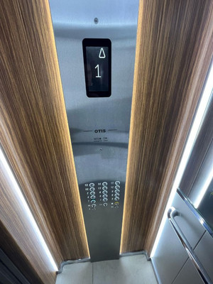 Продам однокомнатную (1-комн.) квартиру, Красных Зорь ул, 33, Москва г