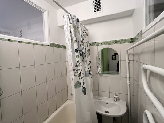 Продам двухкомнатную (2-комн.) квартиру, Шевлякова ул, 7, Люберцы г