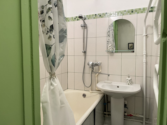 Продам двухкомнатную (2-комн.) квартиру, Шевлякова ул, 7, Люберцы г