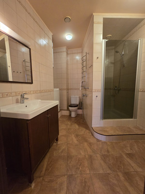 Продам трехкомнатную (3-комн.) квартиру, Маршала Жукова пр-кт, 43к3, Москва г