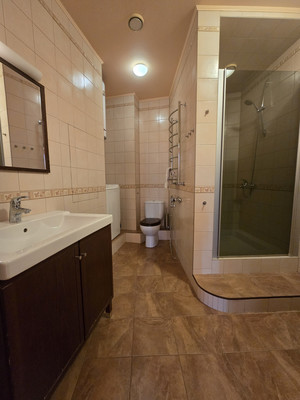 Продам трехкомнатную (3-комн.) квартиру, Маршала Жукова пр-кт, 43к3, Москва г