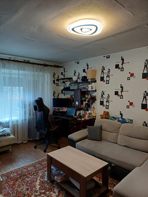 Продам однокомнатную (1-комн.) квартиру, Капитана Буркова ул, 21, Мурманск г