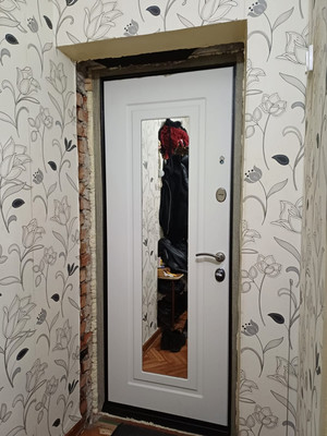 Продам однокомнатную (1-комн.) квартиру, Капитана Буркова ул, 21, Мурманск г