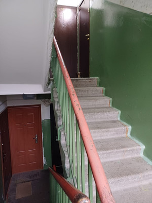 Продам однокомнатную (1-комн.) квартиру, Капитана Буркова ул, 21, Мурманск г