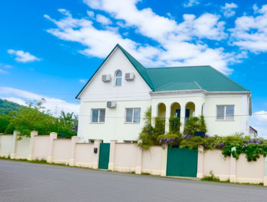 Продам дом, Миндальная ул, 2, Малореченское с, 0 км от города