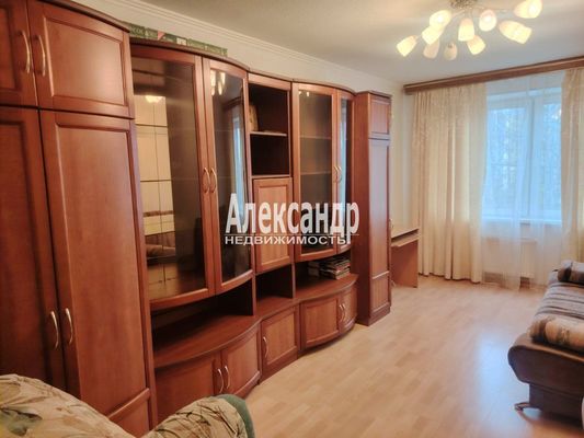 Продам двухкомнатную (2-комн.) квартиру, 6, Лупполово д