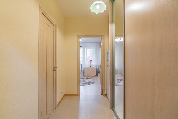 Продам однокомнатную (1-комн.) квартиру, Менделеева б-р, 9к1, Мурино п