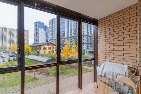 Продам однокомнатную (1-комн.) квартиру, Менделеева б-р, 9к1, Мурино п