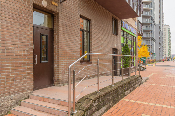 Продам однокомнатную (1-комн.) квартиру, Менделеева б-р, 9к1, Мурино п